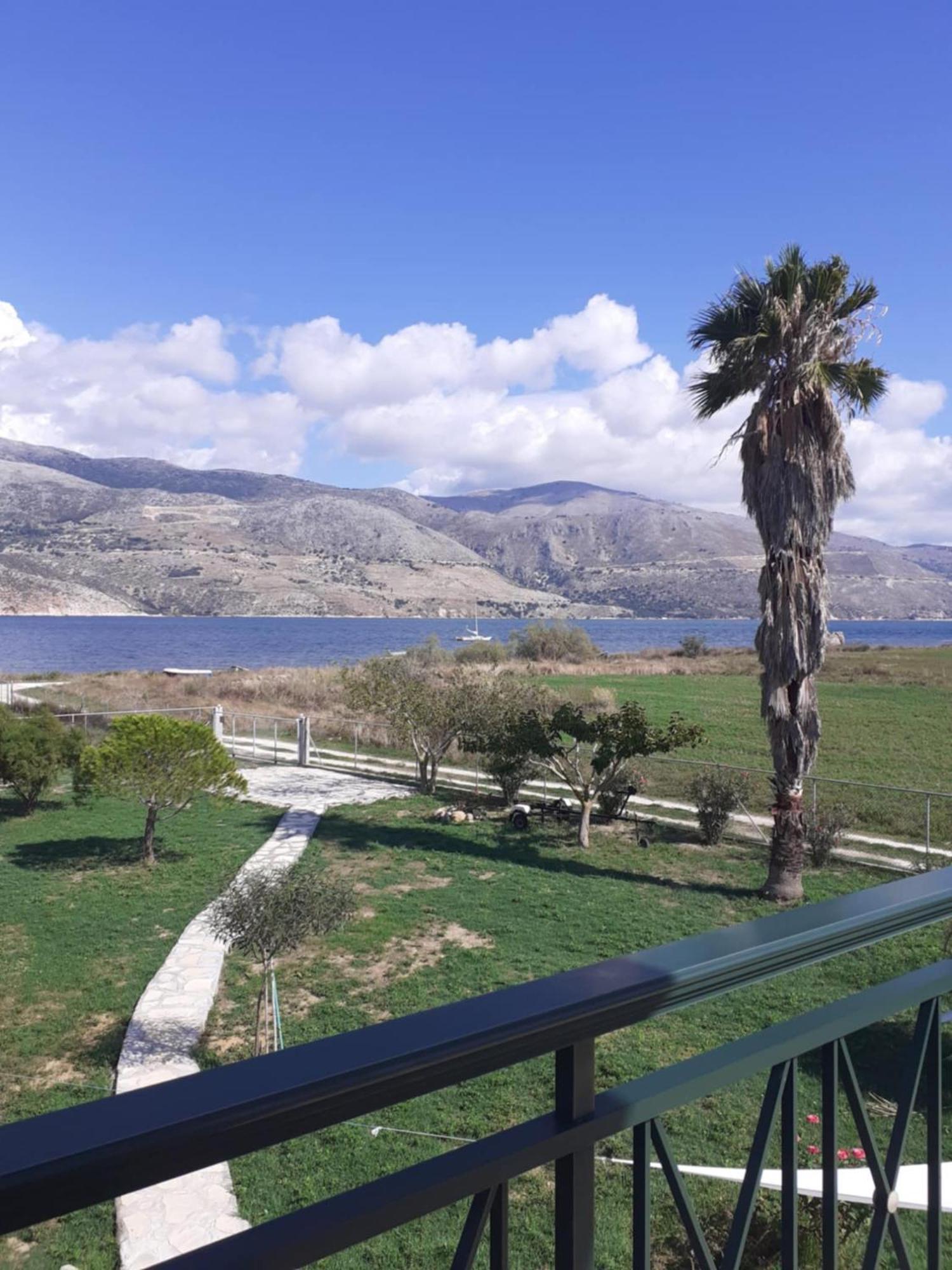 Villa Virginia Lixouri Exterior foto